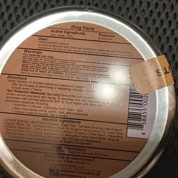 (2) Raw Elements  FACE AND BODY SPF 30 - Picture 2 of 5